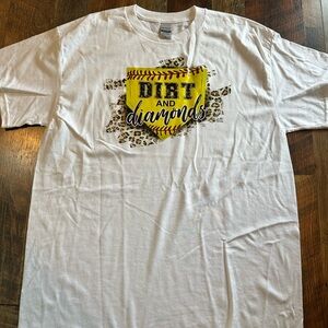 White 'Dirt and Diamonds' Graphic T-Shirt